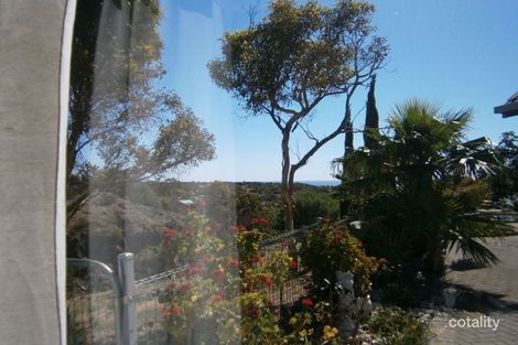 11 Drugal Ct, Hallett Cove, SA 5158