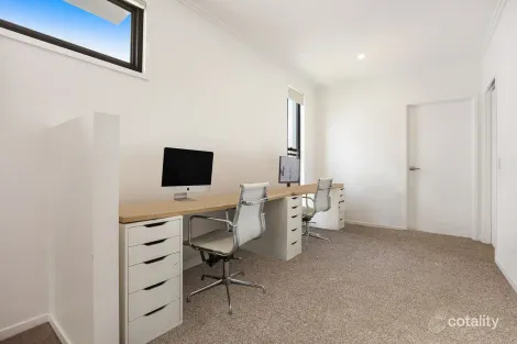 Property photo of 2 Fairlight Avenue Robina QLD 4226