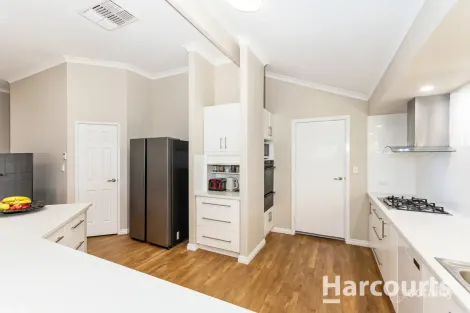 Property photo of 66 Fallbrook Avenue Woodvale WA 6026