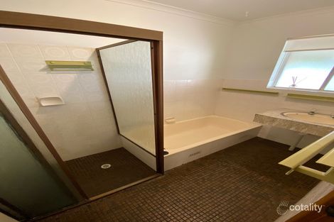 Property photo of 17 Weeroona Avenue Port Noarlunga South SA 5167