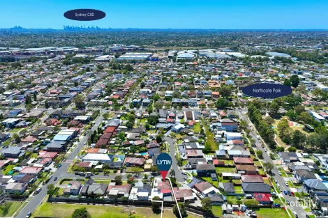 Property photo of 3 Gilliver Crescent Greenacre NSW 2190