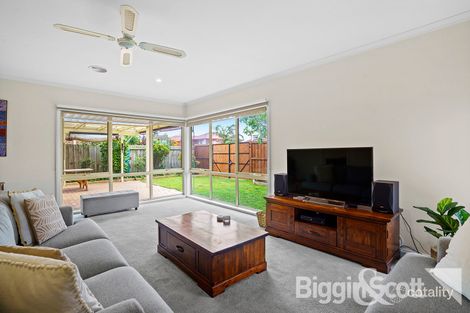 Property photo of 11 Parkview Drive Aspendale VIC 3195