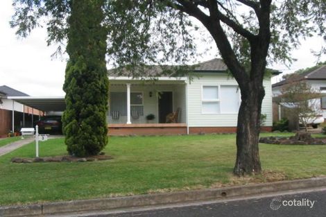 3 Toby Cres, Panania, NSW 2213