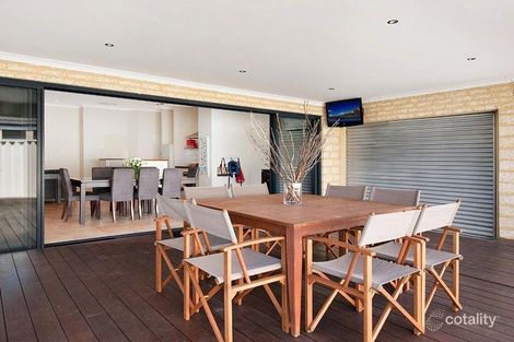 Property photo of 2 Avon Crescent Atwell WA 6164