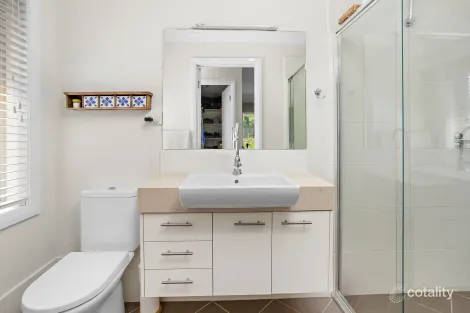 Property photo of 32 Brooks Terrace Kanahooka NSW 2530