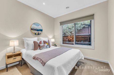 Property photo of 1/872 Waverley Road Wheelers Hill VIC 3150