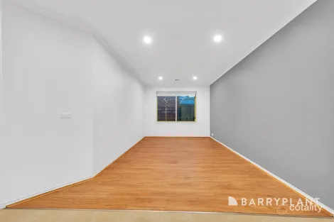 Property photo of 8 Featherpark Terrace South Morang VIC 3752