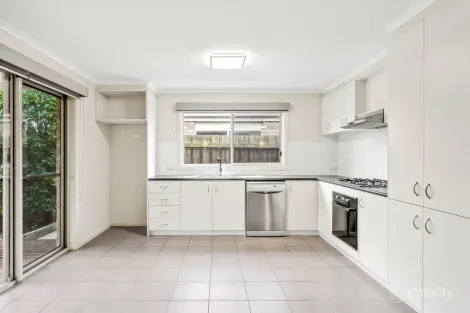 Property photo of 28 Hewitt Drive Grovedale VIC 3216