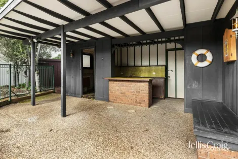 Property photo of 4 Brennan Street McKinnon VIC 3204