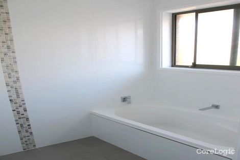 Property photo of 16 Jalna Avenue Figtree NSW 2525