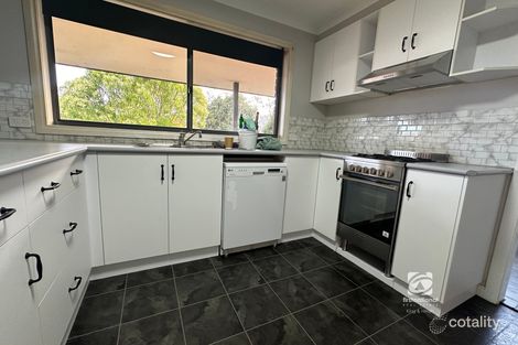 Property photo of 5 Hugh Court Bairnsdale VIC 3875