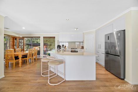 Property photo of 5 Holder Place Berwick VIC 3806