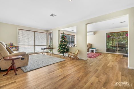 Property photo of 5 Holder Place Berwick VIC 3806