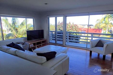 Property photo of 16 Nardoo Crescent Thirroul NSW 2515