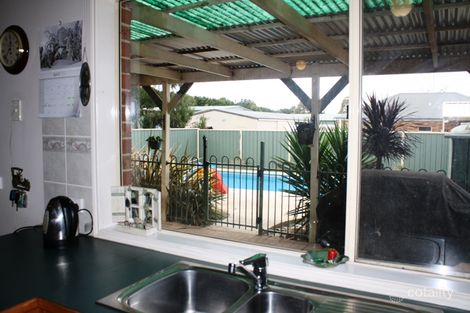 Property photo of 29 Ewing Drive Romsey VIC 3434