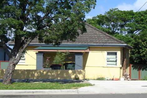 25 Bonds Rd, Punchbowl, NSW 2196