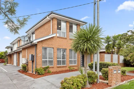1/27 Fisher St, Oak Flats, NSW 2529
