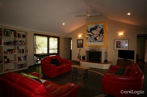 Property photo of 8 Warrandyte Court Camp Mountain QLD 4520