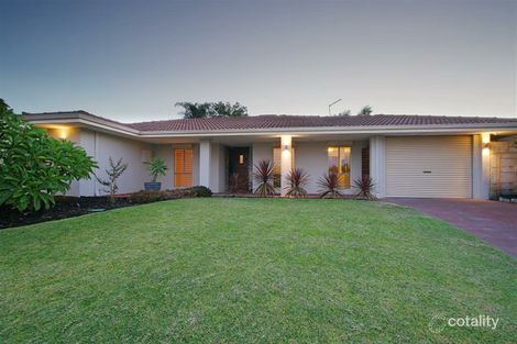 22 Beckett Cl, Lake Coogee, WA 6166
