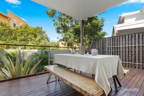 Property photo of 23 Azure Way Hope Island QLD 4212