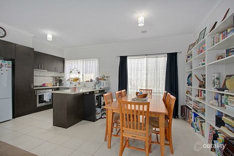 Property photo of 9 Palm Square Drouin VIC 3818