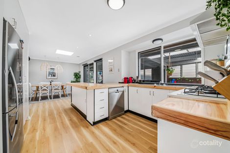 Property photo of 17 Skye Court Chelsea Heights VIC 3196