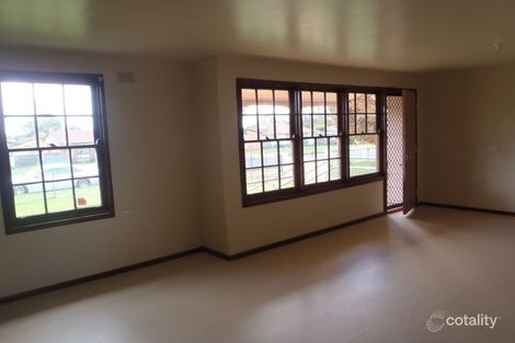 Property photo of 18 Lunar Avenue Dubbo NSW 2830