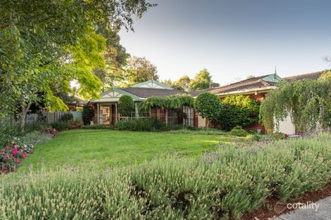 18 Blue Ridge Dr, Mooroolbark, VIC 3138