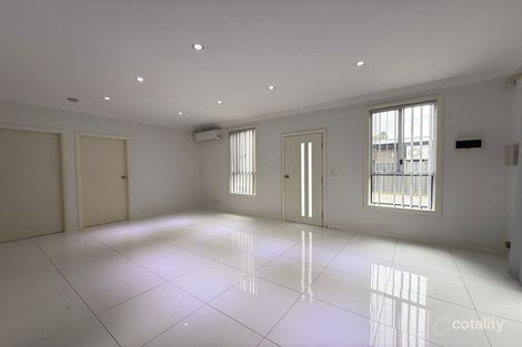 Property photo of 18 Halmahera Crescent Lethbridge Park NSW 2770