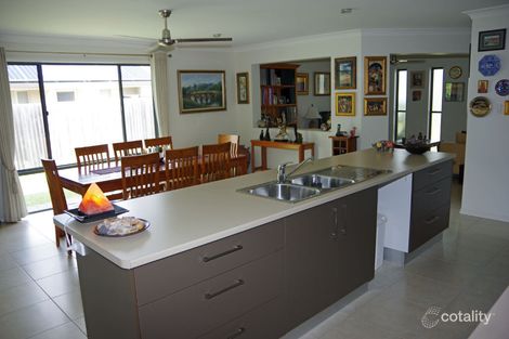 Property photo of 42 Robertson Drive Burnside QLD 4560