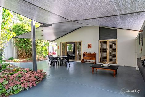 Property photo of 679 Boat Harbour Drive Urangan QLD 4655