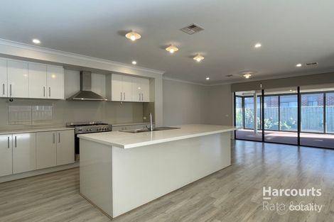 Property photo of 51 Ramornie Loop Wollert VIC 3750