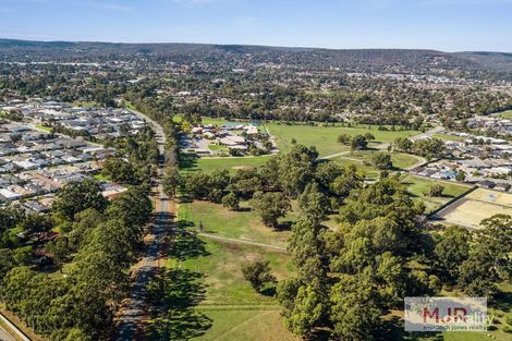 305 Forrest Rd, Hilbert, WA 6112