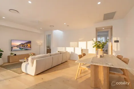 Property photo of 2/9 Simpson Street Coolangatta QLD 4225