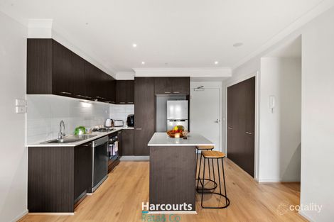 Property photo of 206/40 Bush Boulevard Mill Park VIC 3082