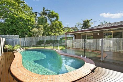 Property photo of 8 Buyers Close Seventeen Mile Rocks QLD 4073