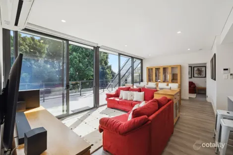 Property photo of 30/8 Basinghall Street East Victoria Park WA 6101