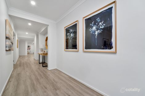 Property photo of 14 Satellite Drive Werribee VIC 3030