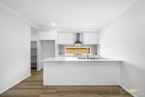 50-52 Miranda Cres, St Leonards, VIC 3223