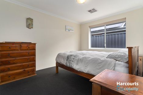 Property photo of 14 Osprey Vista Rockingham WA 6168