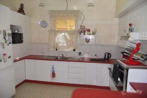 Property photo of 18 Grenfell Street Parkes NSW 2870