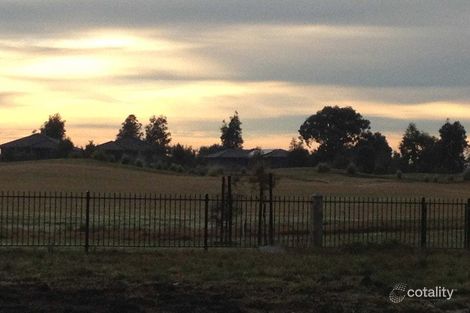 14 Barrington Ch, Sandhurst, VIC 3977