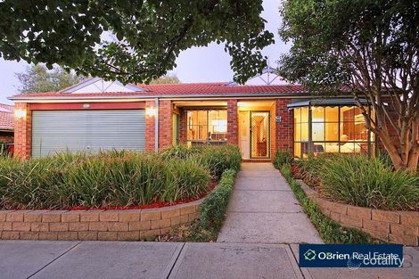 106 Oakgrove Dr, Narre Warren South, VIC 3805