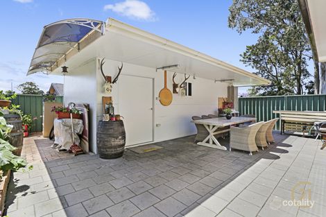 Property photo of 11 Knotwood Avenue Macquarie Fields NSW 2564