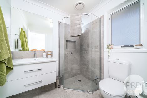 6 The Peaks Tce, Gobbagombalin, NSW 2650