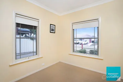 Property photo of 8 Millstream Way Caroline Springs VIC 3023