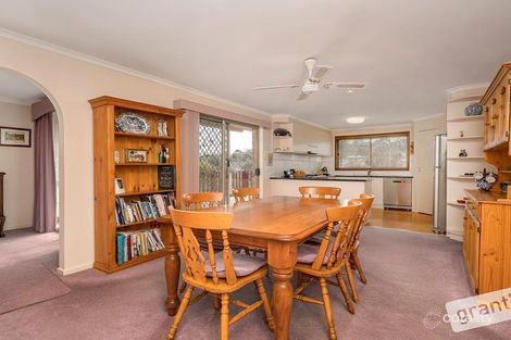 Property photo of 10 Lawrence Drive Berwick VIC 3806