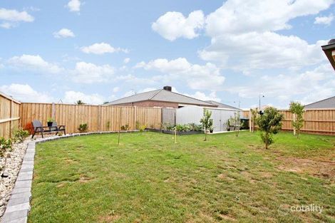 Property photo of 9 Zizina Avenue Tarneit VIC 3029