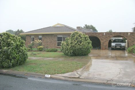 Property photo of 33 Hillview Avenue Moama NSW 2731