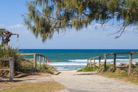 2/5 Anne Ave, Broadbeach, QLD 4218